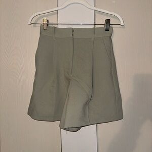 Abercrombie Women's Classic Green Shorts. Size XS